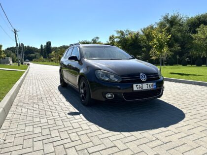 VW Golf Universal 2010